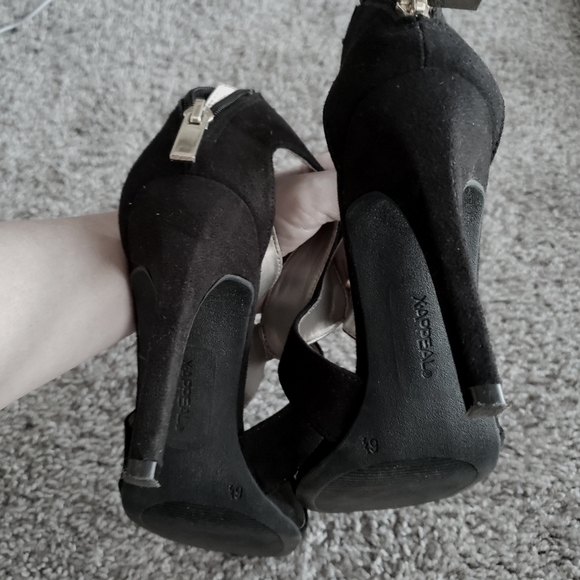 Jently Worn Stilettos - Picture 3 of 4